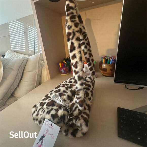 Gilda Paris Leopard Print Faux Fur Y2K Shoulder Bag - Picture 12 of 15